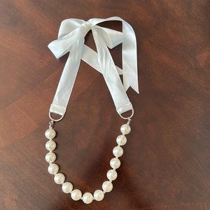Versatile Pearl ribbon necklace that can be dressed up or down.